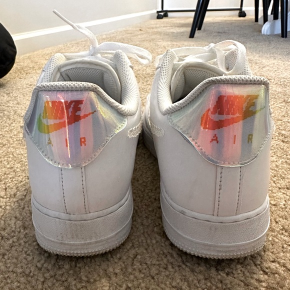 Nike Air Force 1 Holographic Iridescent - Picture 6 of 8